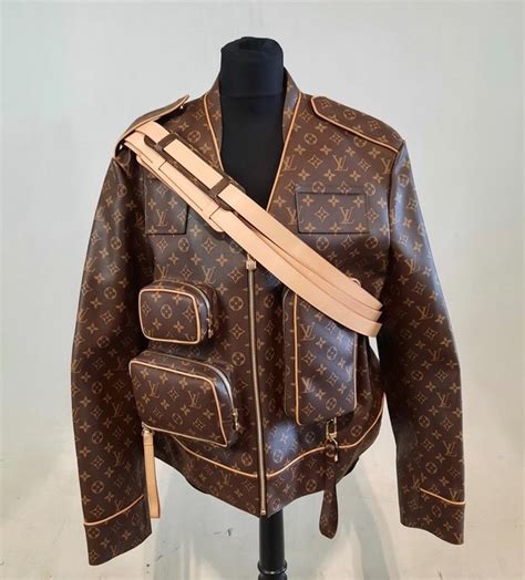 louis vuitton leren jas dames|louis vuitton winter jacket.